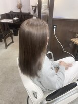 ムーブ(Moob)&nbsp;艶感抜群透明感グレージュカラー♪【別府】