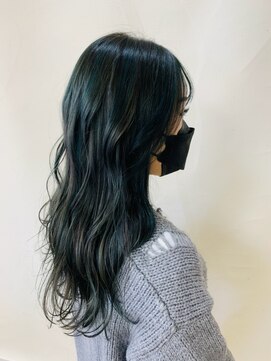 ビューティーサロン カワチ 中庄駅前店(Beauty Salon KAWACHI) ブルーブラック、ロング