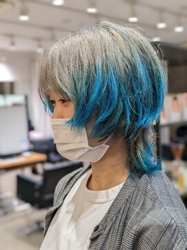 ケーオーエスビューティー(K O S beauty) 派手カラーウルフ！