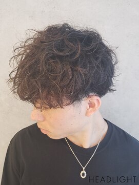 ソーエン バイ ヘッドライト 函館店(soen by HEADLIGHT) 無造作メンズパーマ×ツーブロック韓国マッシュブルーブラック