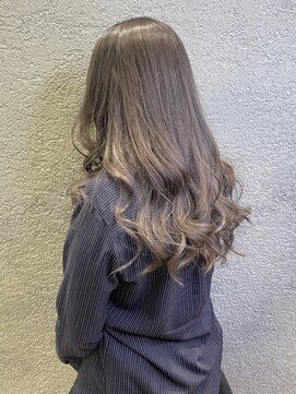 ラヴリア クルメ(LOVERIA KURUME) グレージュ