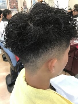 フィールズ(HairShopGarden feels) フェードカット