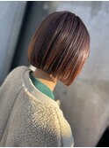 切りっぱなしボブ×ピンクブラウンカラー