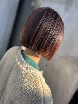 オクユキ(OKUYUKI) 切りっぱなしボブ×ピンクブラウンカラー