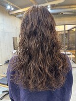 ナループロアオハナ(Nalu pu loa ohana)&nbsp;ロングパーマ/くるくるパーマ/オン眉/前髪パーマ/クリープパーマ