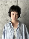 オン眉×ニュアンスパーマ　おしゃれショートヘア
