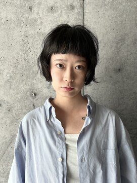 ナヌーク ダイカンヤマ(nanuk daikanyama) オン眉×ニュアンスパーマ おしゃれショートヘア