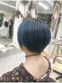 ブルーバレイヤージュショートボブ