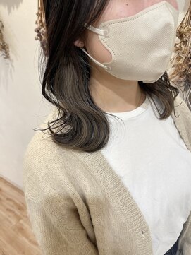 ルヴェール 本店(LeVert) アクセサリーカラーでオシャレに◎