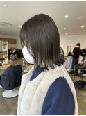 オリーブベージュ