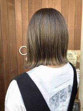 ケースプラスグリーン(CASE+GREEN) ◎シアーベージュ×ボブ