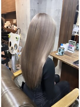 ラフ(LAFF) #ショコラアッシュ#ヘルシースタイル#ふんわりカール