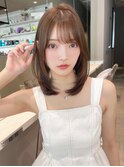 顔まわりの動きが可愛いレイヤースタイル
