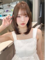 ロンド クラン 岡崎(Lond Clan)&nbsp;顔まわりの動きが可愛いレイヤースタイル