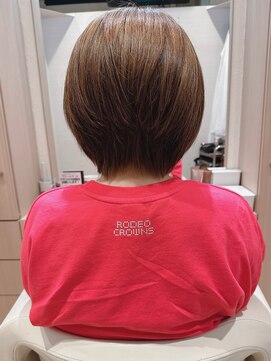 コーエン(cowen) 首元スッキリ、大人シャープなショートボブ