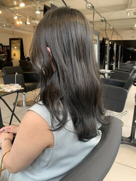 グロウ 丸の内(GLOW) グレージュオリーブベージュ顔周りカット韓国風前髪甲府美容室