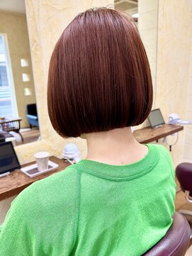 アンビエンス(ambience) 丁寧なカット美しいラインのオレンジボブ