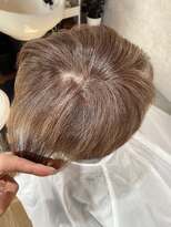 ブルータス(BRUTUS)&nbsp;ふんわりショート/白髪染めを使わない透明感カラー