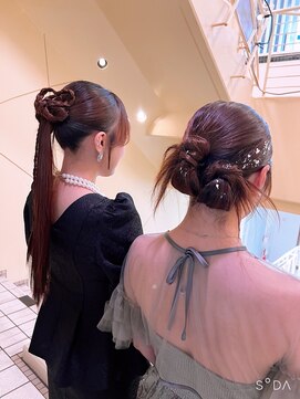 ヘアメイク ジェイエム カチモリ　ポニーテールアレンジ