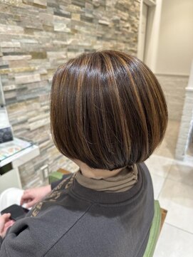 コム(com by neolive) ハイライトで立体的カラー♪♪