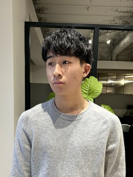 ノブレス ノアール(NOBLESSE NOIR) 【メンズカット】ピンパーマ×メンズショート