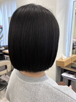 ウイ バイ ファースト 北四番丁店(u'i by first)&nbsp;ストレートボブ 切りっぱなし 