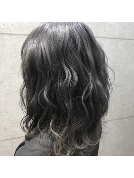 ヘアサロン ドットプラス 町田店(dot. plus) グレーカラー［町田］