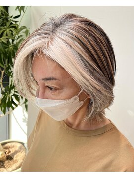 ステアケース 武蔵小杉店(stair:case) 地毛を活かしながらつくるナチュラルグレージュ 50代60代