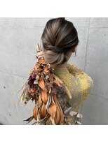 ルナクレセント (Luna crescent)&nbsp;クラシカルな下目シニヨン