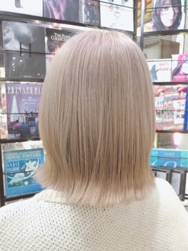 トムキャット(TOM CAT) 【新宿TOMCAT】ホワイティーなミルクティー