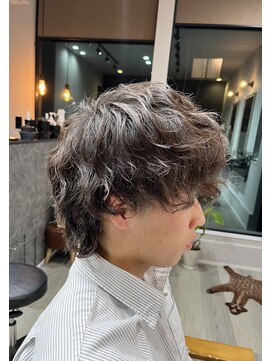 ネジヘアライフ(Nezi Hair Life) ウルフ スマイラルパーマ