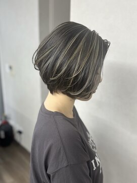 ヴィフ 大船(VIF) バレイヤージュ/ハイライト/ダブルカラー/ケアブリーチ/ボブ