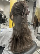 シティ(CITY) オリーブベージュカラー×レイヤーカット 【CHICA】