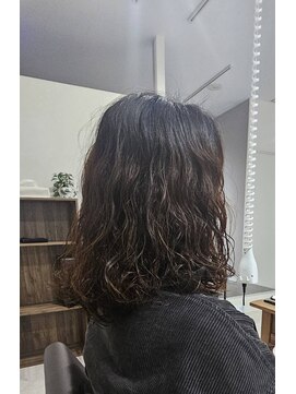 カロレ(Calore) ふわふわパーマスタイル