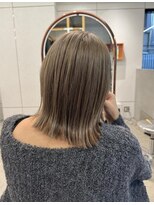 ナル(nalu.)&nbsp;オリーブベージュ/ブリーチカラー/ボブ