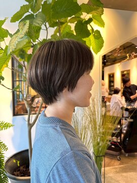 ラーサ(LaHzA) 大人ボブ大人ショートボブ切りっぱなしボブ前髪あり前下がりボブ