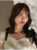 上品ミディアム/大人ガーリーウェーブ/耳掛けヘア/小顔レイヤー
