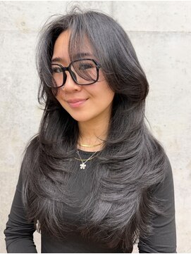 ヌエン 渋谷(NU/EN) バタフライカット/ハッシュカット/ロングレイヤー/小顔カット