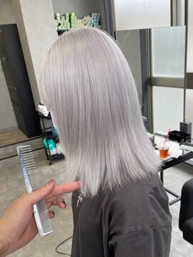 ペヴァ バイ シエンゴールド(PEVA by CIEN gold) ホワイトシルバー/ブリーチ/ハイトーン#浜松駅#カラー#ブリーチ