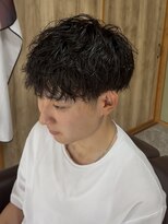 ラヴィス(LAVIS)&nbsp;リバースセンターパート/ニュアンスパーマ/ダウンバング/飯田