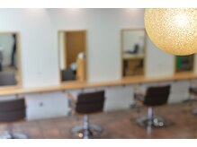 ヘアー クラフトワーク(HAIR CRAFT WORK)の雰囲気（スタッフ全員が有名店で経験を積んだスペシャリスト☆）