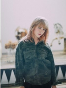 フラミューム 関内店(flammeum) 外国人風ハイレイヤー