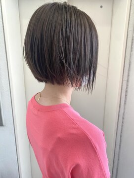 ヘアーデザイン シュシュ(hair design Chou Chou by Yone) ハイライト&ココアベージュ×ショートボブ♪