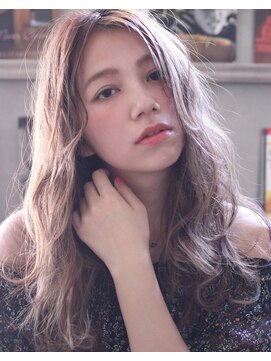 テイラー(Taylor) 【Taylor 大宮】ミルクティーベージュ