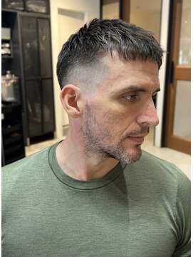 フリーク バーバーショップ 都島店(FREAK BARBER SHOP) ラフクロップ