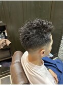 スパイキーパーマ/フェード/毛束感ショート<理容室>[メンズ]