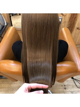 エルムトウキョウ(ELM Tokyo) 髪質改善トリートメントで綺麗なロングヘア