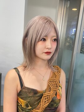 レコ 渋谷(LECO) プラチナブロンド