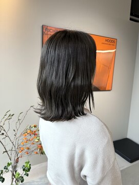 ニル(nil) 透明感カラー