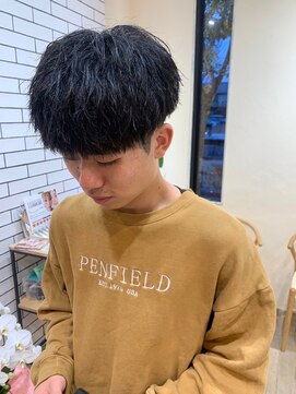 シフト(SHEEFT) ソフトツーブロック 刈り上げマッシュ ニュアンスショート